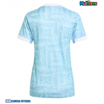 Camisa de Futebol Juventus Equipamento Secundário Mulheres 2025-26 Manga Curta